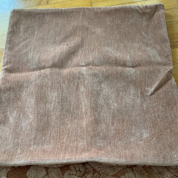 Pottery Barn Accents Pottery Barn Pillow Covers Set Of 2 22x22